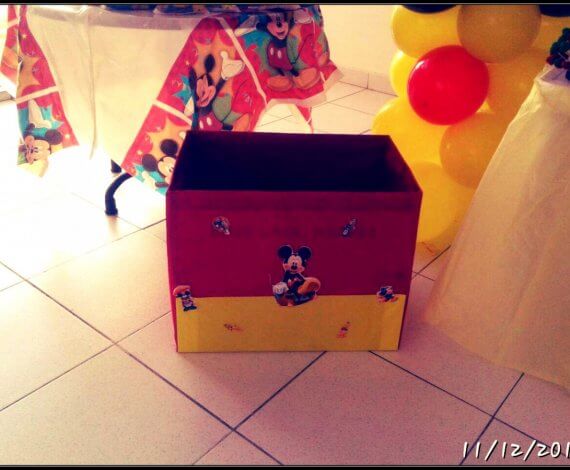 Caja de regalos Mickey