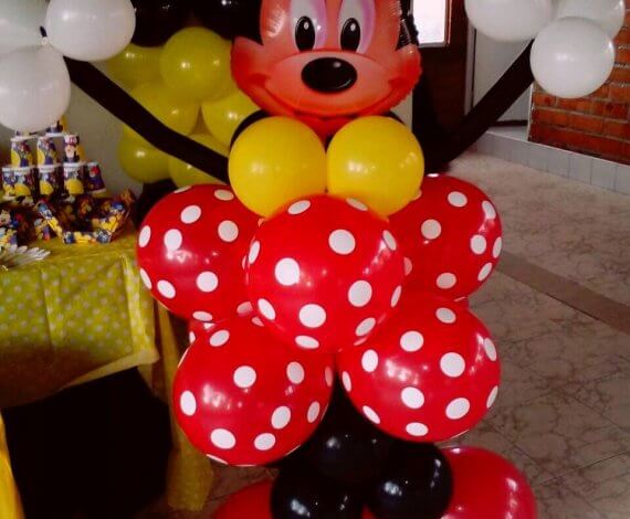 Mickey Mouse en globos